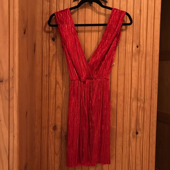 OML Low Neck Shimmer Red Dress - Picture 1 of 1